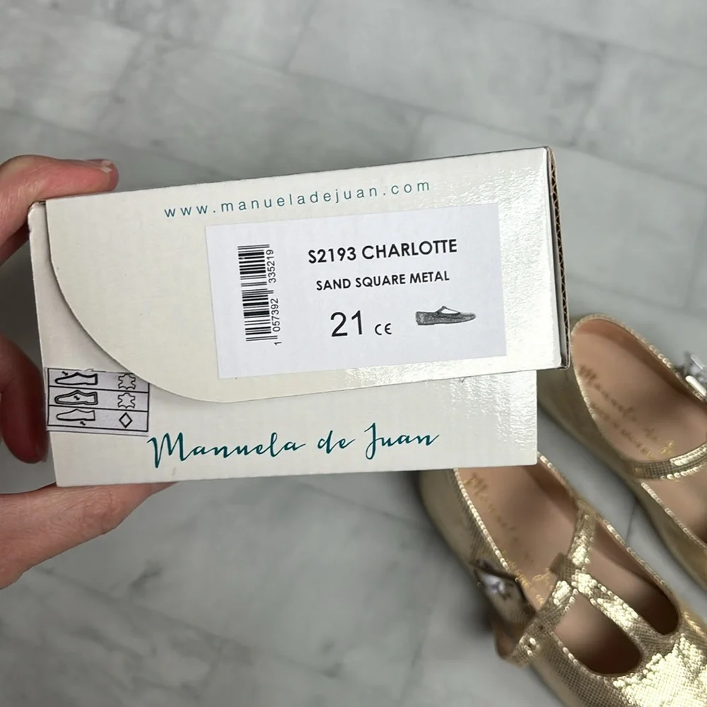 Manuela de Juan Little Girl’s Gold T-Strap Mary Janes